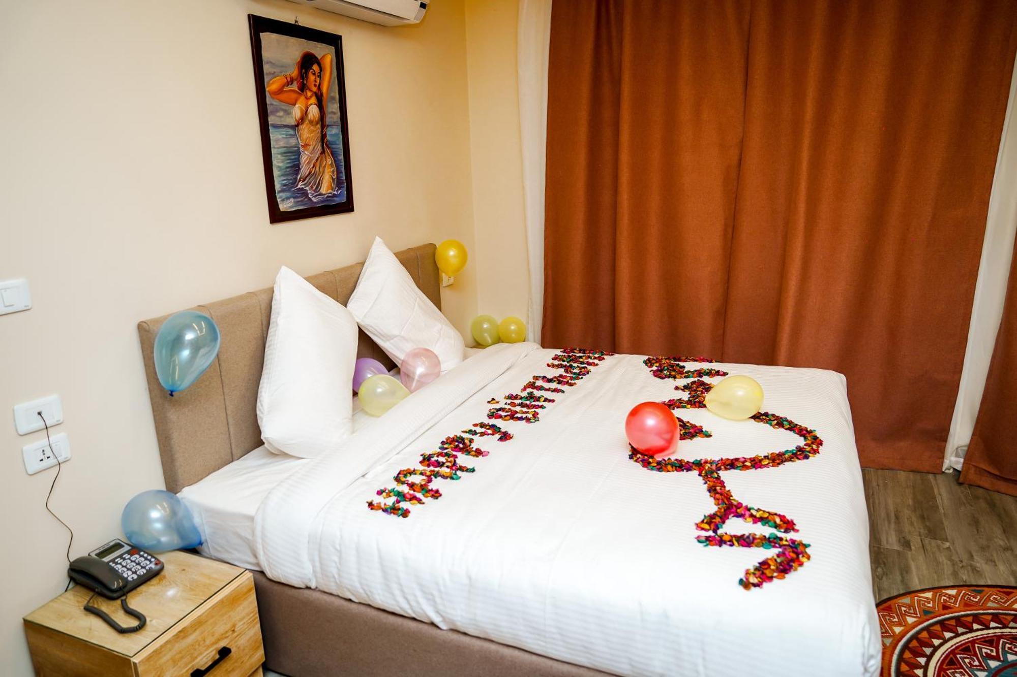 Pyramids Hotel Kafrat al Jabal ภายนอก รูปภาพ
